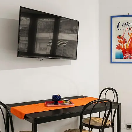 Les Oranges Five Stars Holidayhouse Nizza Esterno foto